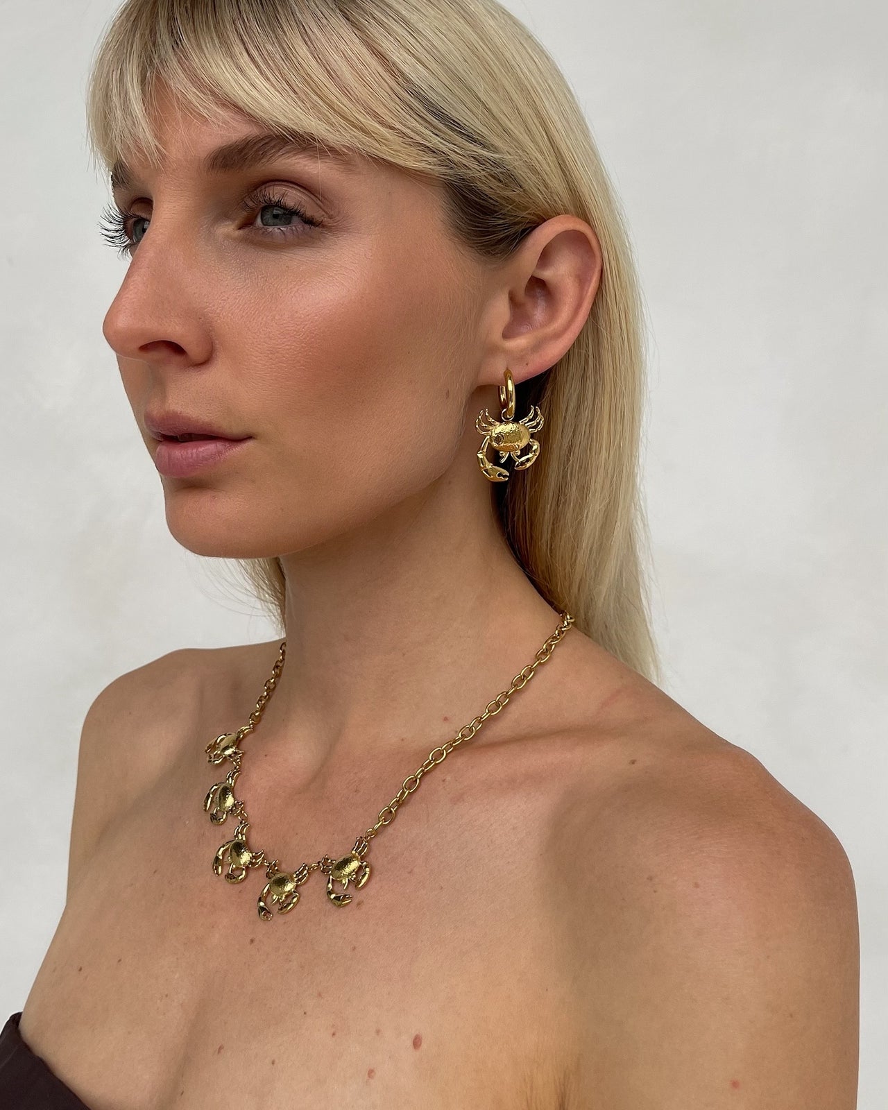 CRAB CHARM NECKLACE 18K GOLD - STUDIO JO STORE  