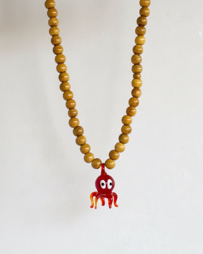 OLLIE THE OCTOPUS PENDANT NECKLACE - RED BROWN - STUDIO JO STORE  