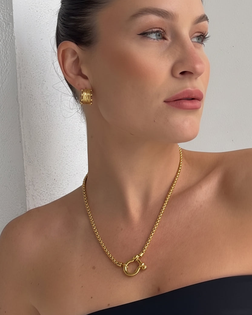 SHACKLE STATMENT NECKLACE GOLD - STUDIO JO STORE  