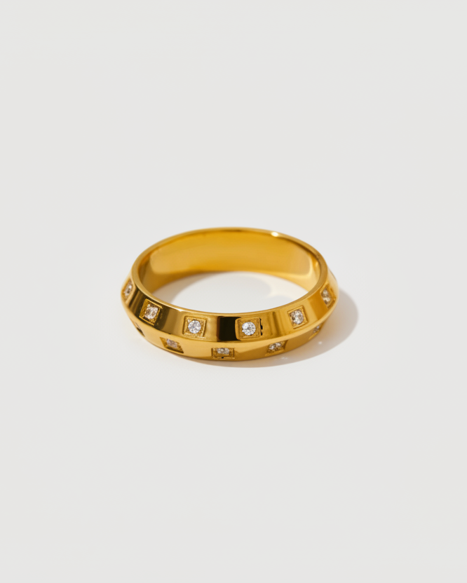 EMPRESS STUDDED BAND RING GOLD - STUDIO JO STORE  