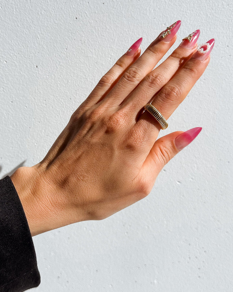 COILED STRECH SLINKY RING 18K GOLD - STUDIO JO STORE  