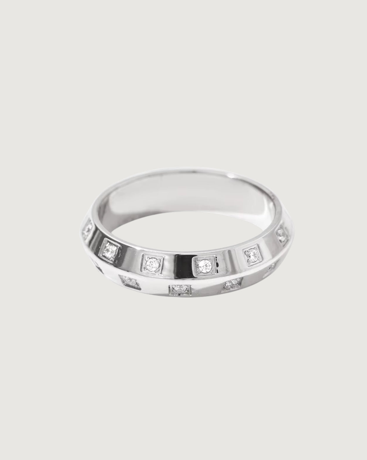 Empress Studded Ring Platinum Silver - STUDIO JO STORE  