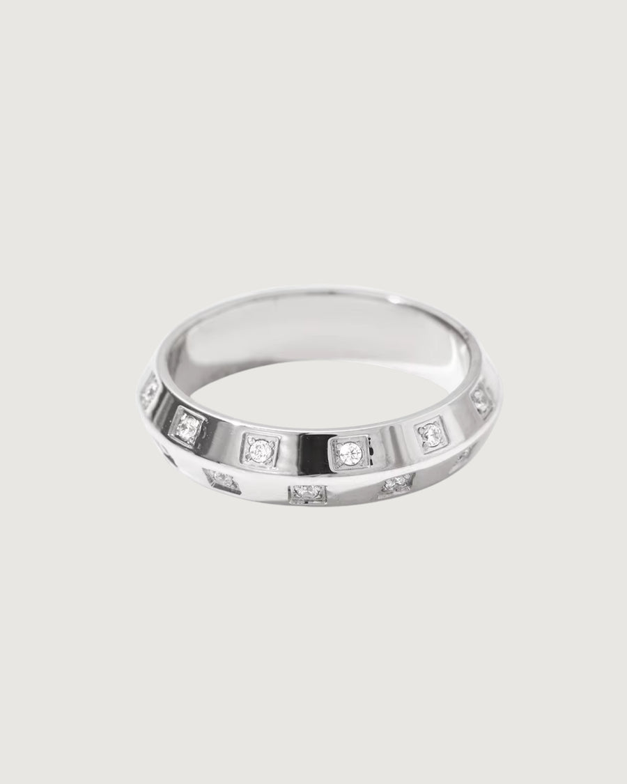 Empress Studded Ring Platinum Silver - STUDIO JO STORE  