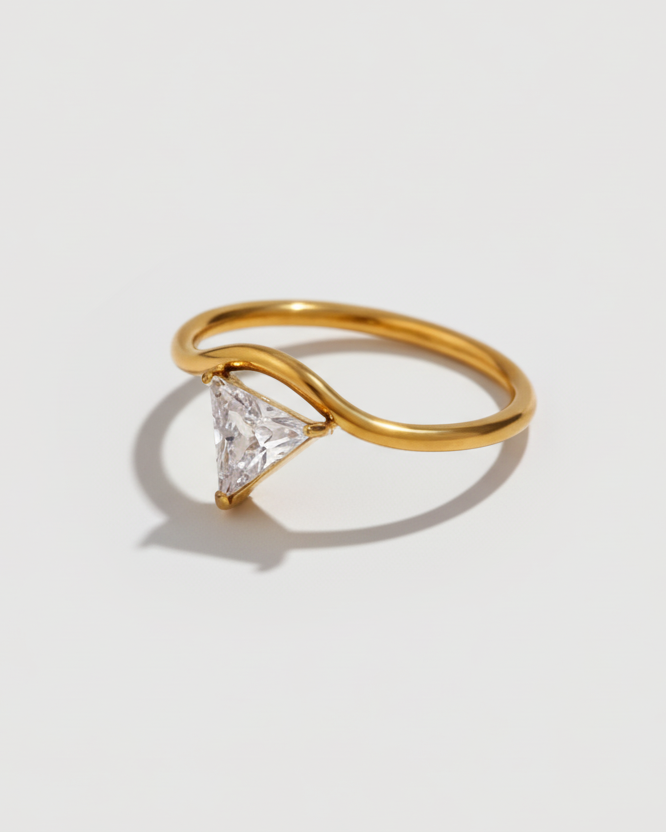 TRIANGLE TRILLION CUT ZIRCONIA RING 18K GOLD PVD - STUDIO JO STORE  