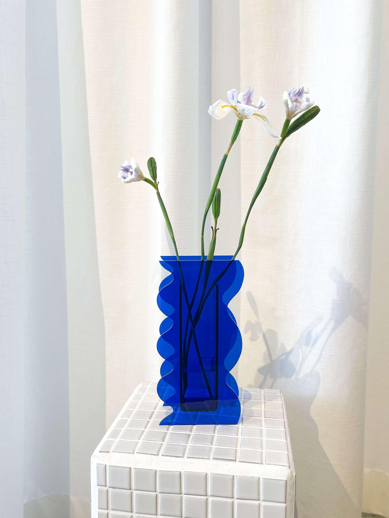 Curved Wiggle Vase - Blue Acrylic